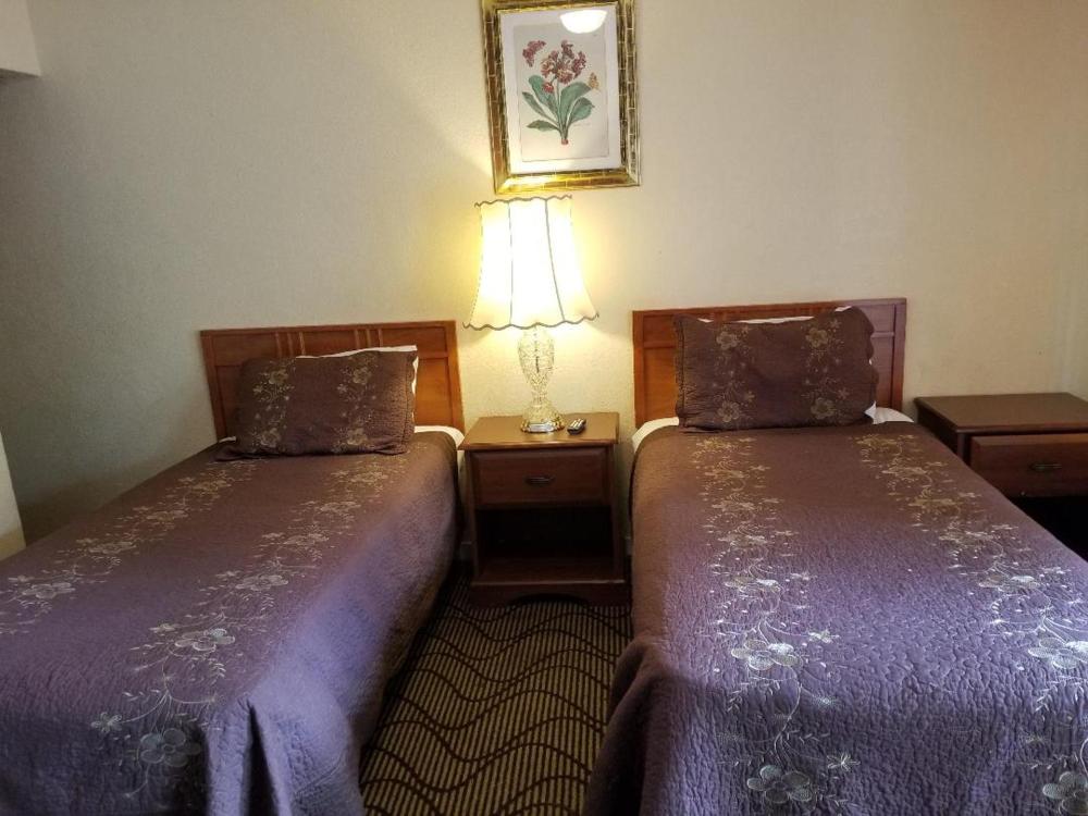 Twin Room interior